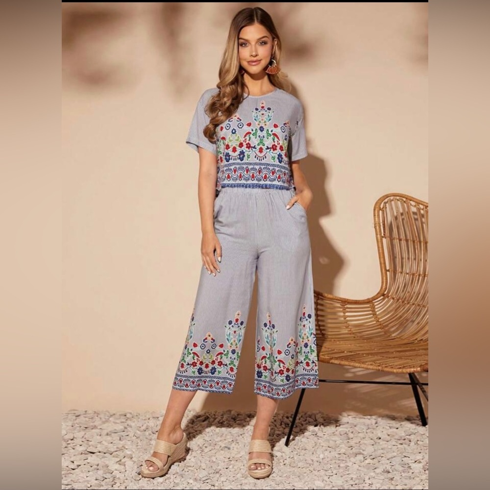 Emery Rose Top and Pants Set.